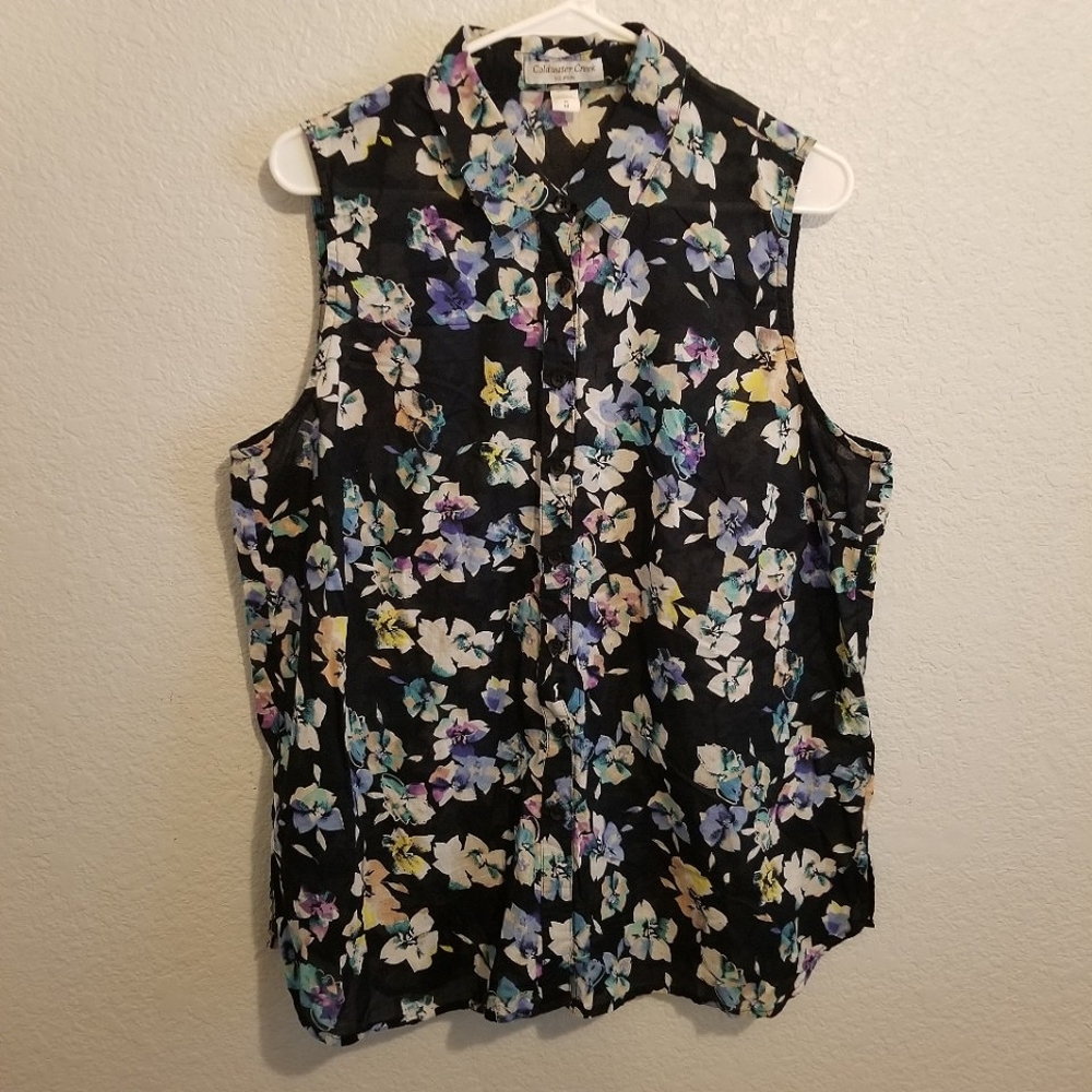 Coldwater Creek Sleeveless Button Down Top